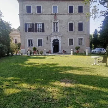 Couette-café Palazzo 100 Finestre D'annunzio *