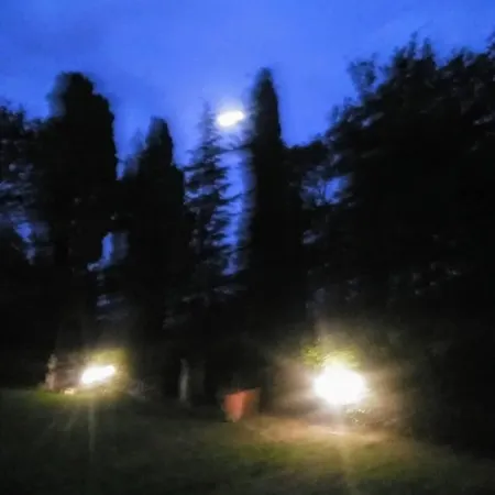 Palazzo 100 Finestre D'annunzio Bed and breakfast Brugnetto